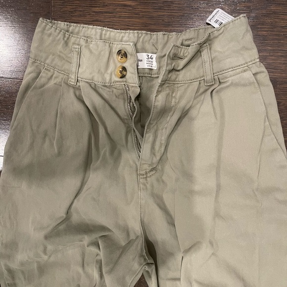 Stradivarius cargo long pants with zip/button size 2 - Picture 1 of 2